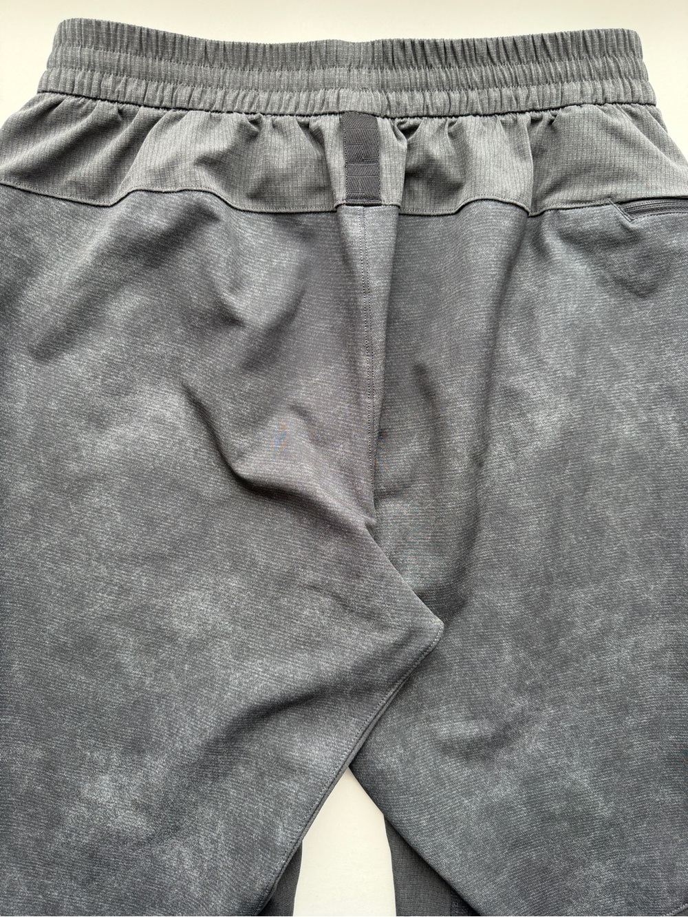 Lululemon License to Train Pant Gravel Dust Asphalt Grey Size M - Picture 10 of 10